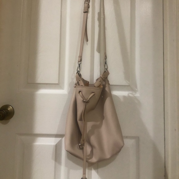 Lightly used like NEW. Only used twice. Bag/purse from Forever21 - Picture 2 of 2
